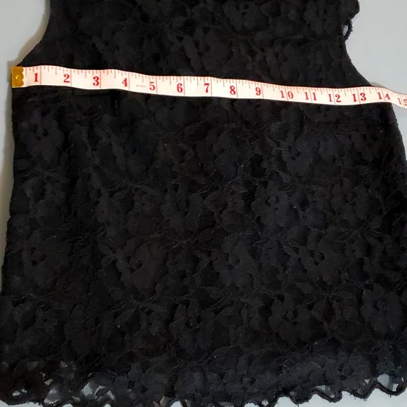 Divided Black Lace Blouse - Picture 9 of 9